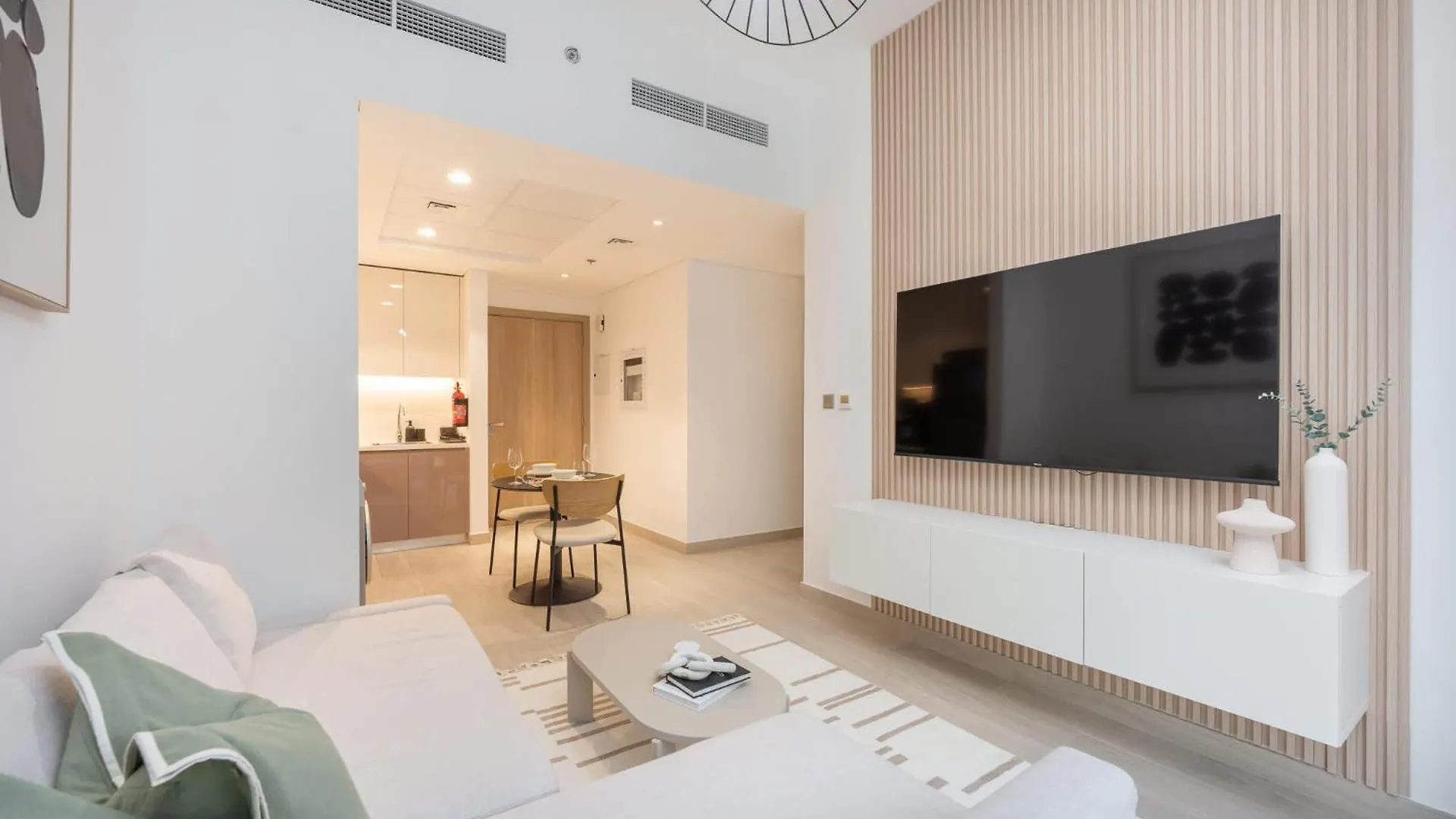 Sensational Pad Perfect For Your Stay Dubai