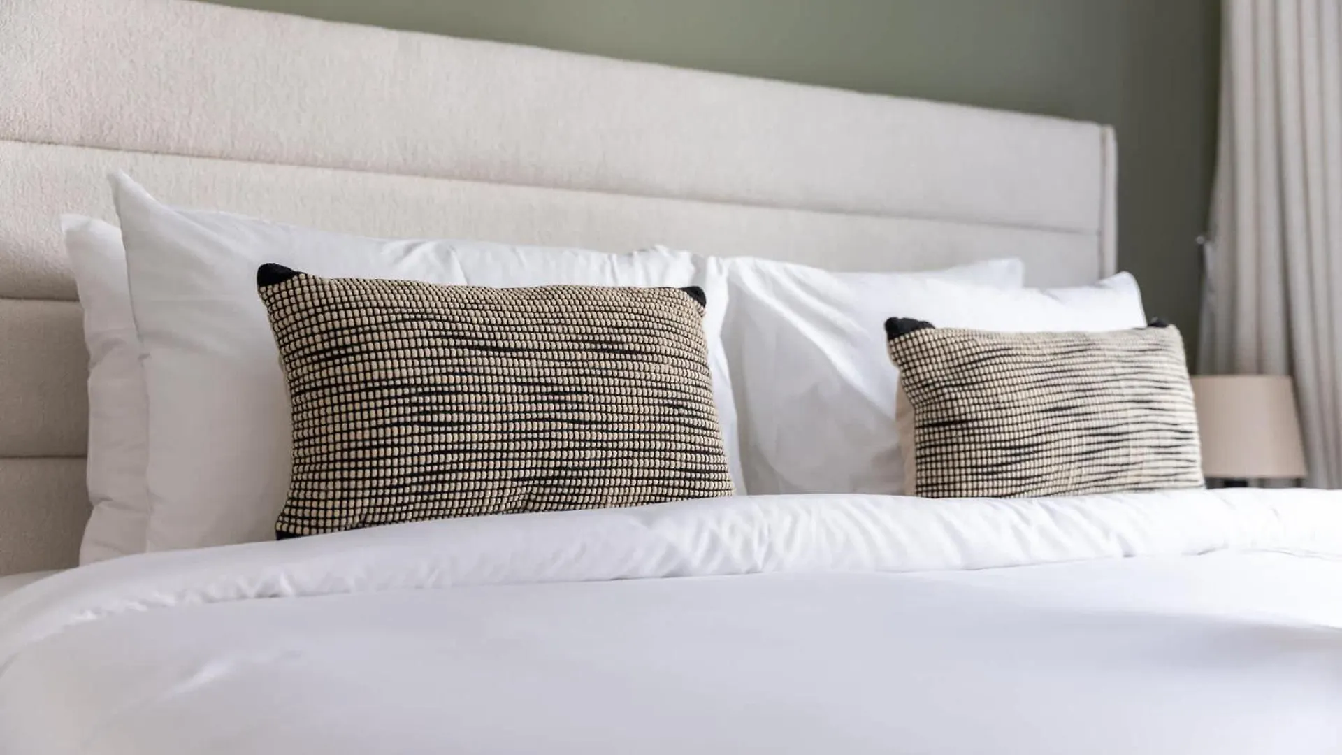 Sensational Pad Perfect For Your Stay 두바이 아파트